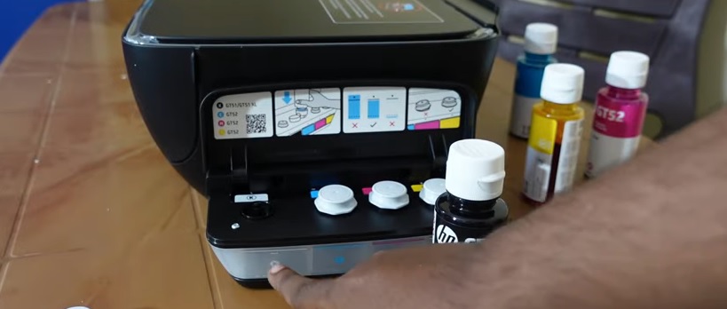 HP 410 Printer's ink tank and Ink Bottles