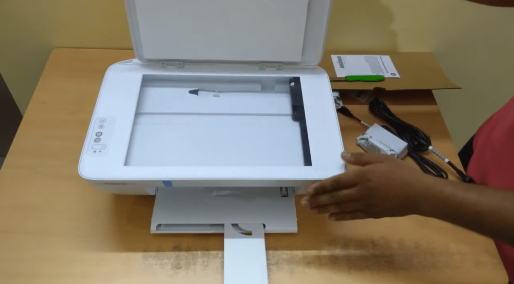HP Deskjet 2131 Also comes with a scanner